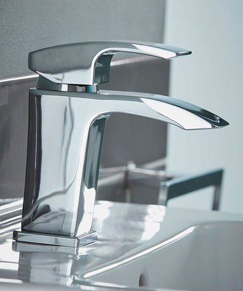 Additional image of essential  ET150