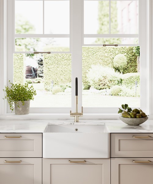 Alternate image of Nuie Butler Single Bowl Traditional Fireclay Sink