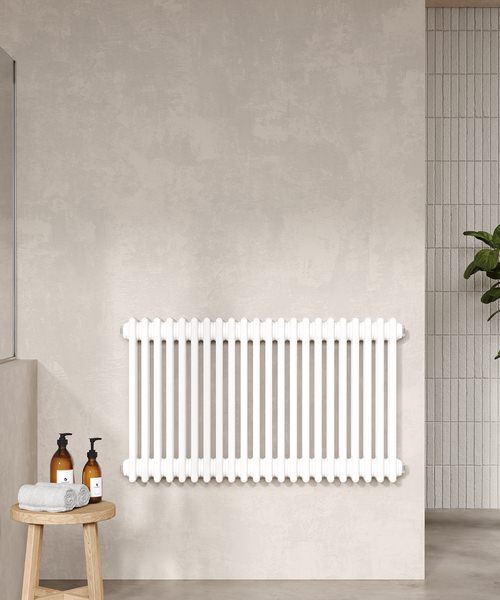 Alternate image of Hudson Reed Colosseum 600mm High Traditional Triple Column Radiator